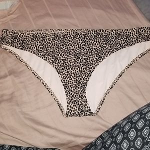 Bathing suit bottoms